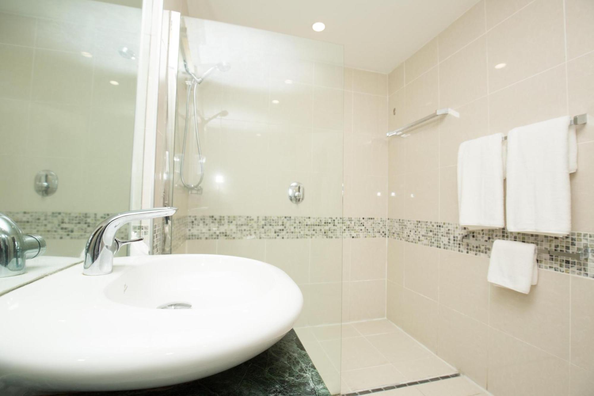 Ela Beach Hotel Port Moresby Bilik gambar